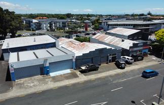 City Centre Retail/ Warehouse, or redevelop!