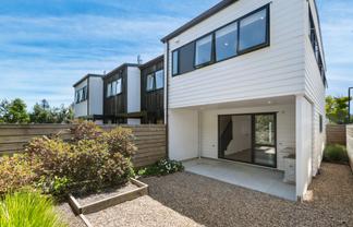 26 Whakahui Lane, Mangere Bridge