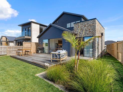 37 Tangaroa Place, Poike