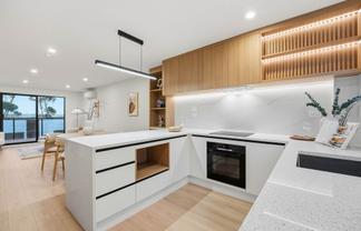 9-11/145 Albany Hway, Glenfield