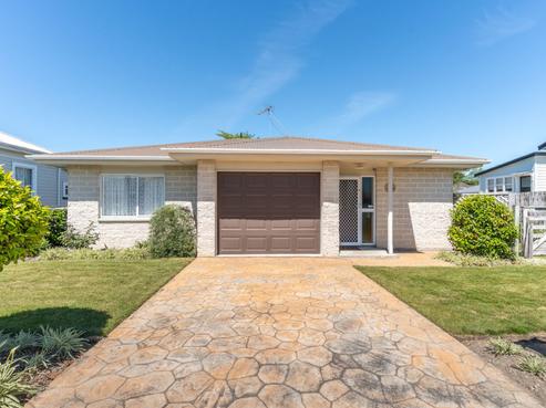4 Seddon Street, Carterton
