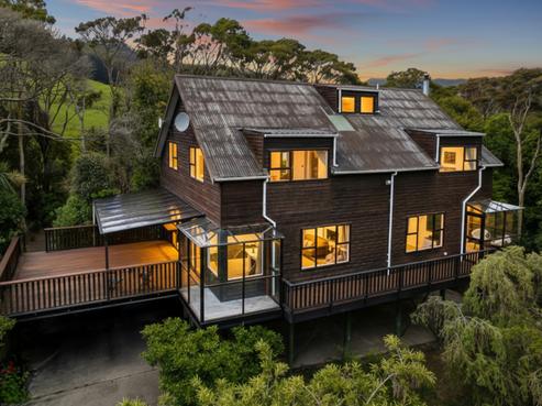 11 Chelivode Street, Waitati