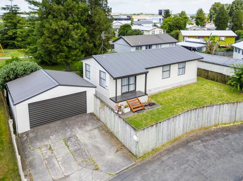 4 Windleborn Lane, Melville