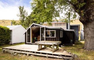  Hut 43, Lake Alexandrina, South End Settlement, Lake Tekapo