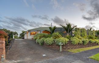 8 Chatswood Grove, Fitzroy