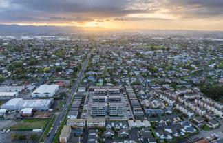 201/3 Rauemi Way, Te Atatu South