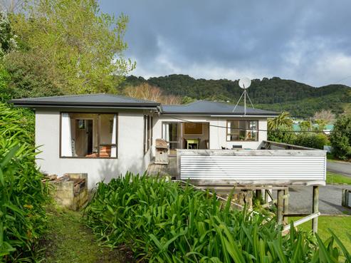 3 Ratau Street, Mahia