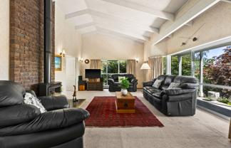 4 Tauroa Road, Havelock North