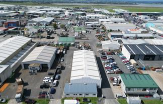 Standalone Mount Industrial - Huge Yard