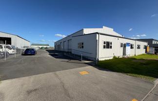 Standalone Mount Industrial - Huge Yard