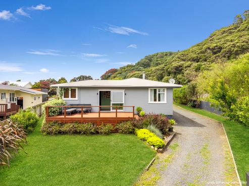 19 Division Street, Matata