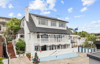 73C East Coast Road, Castor Bay