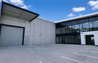 BRAND NEW INDUSTRIAL HQ – READY TO OCCUPY
