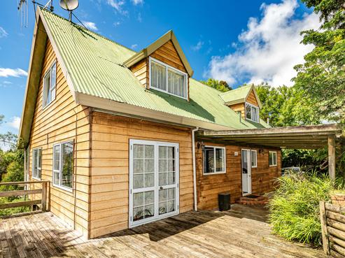 10 Darcy Road, Bastia Hill