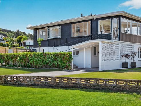 1 Winston Street, Acacia Bay