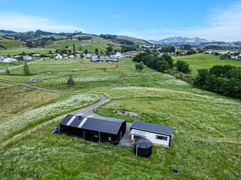 35A Valley Road, Hikurangi