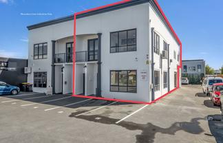 Live / Work Opportunity