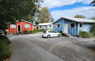  42A,C,D,E Olivine Street Boarding Houses (Room only), Poike