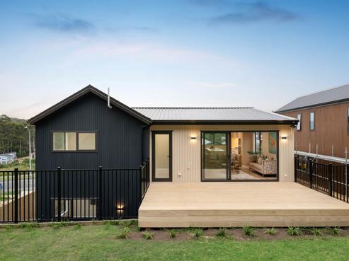 242E West Hoe Heights, Orewa