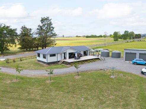 64 Farm Road, Waipukurau and Surrounds