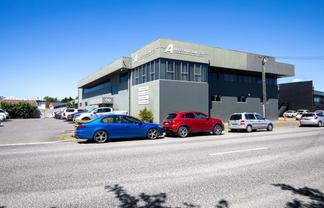 Large City Fringe Office & Warehouse