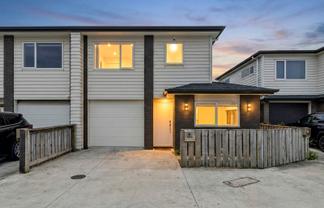 24 Dolbel Place, Mangere East