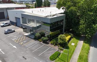 CBRE | Dual Access Warehouse in Prime Location