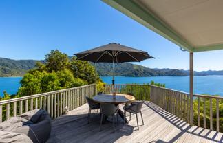 2069 Queen Charlotte Drive, Queen Charlotte Sound