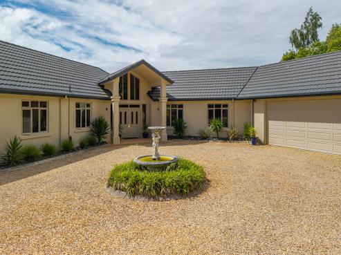 96 Totara View Road, Wakefield