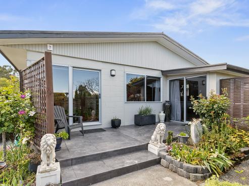 88 Acacia Drive, Levels
