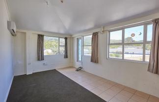 8 Queen Street, Wainuiomata