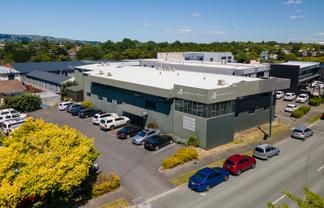 City fringe office & workshop