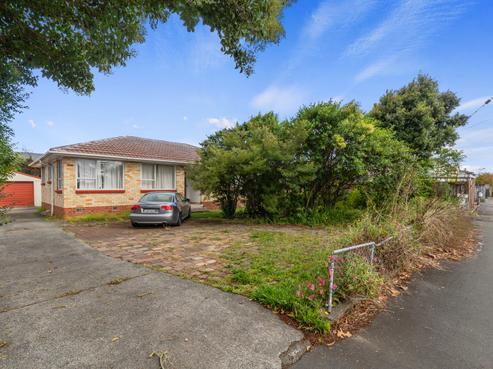77 Normandy Avenue, Melville