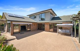 19 Loloma Drive, Half Moon Bay