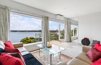 5/198 Hurstmere Road, Takapuna