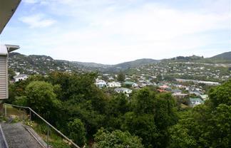 2/258 Cockayne Road, Ngaio