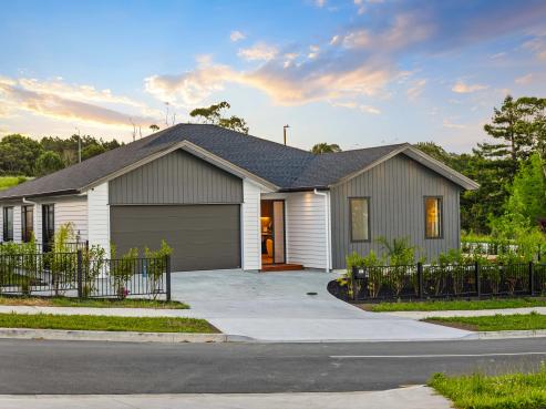 77 Skulander Crescent, Orewa