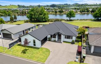 26 North Bay Road, Pyes Pa