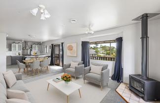 1/63 Rodney Street, Wellsford
