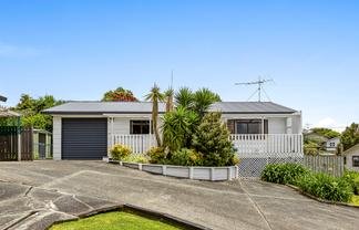 2/63 Rodney Street, Wellsford