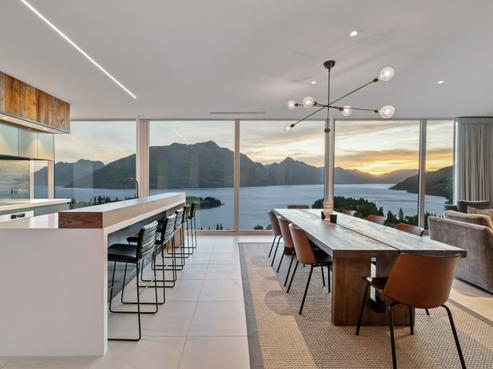 32 Edinburgh Drive, Queenstown Central