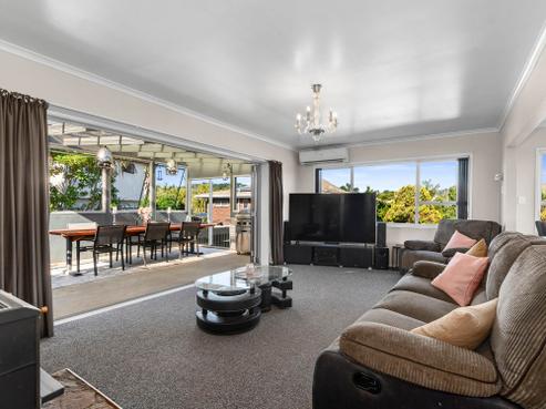 8 Moa Place, Onerahi