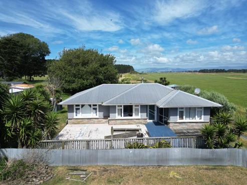 360 State Highway 1, Foxton