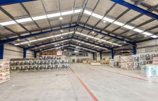 CBRE | Modern Industrial Facility with Dual Access