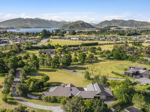 4 Heritage Park Lane, Wanaka