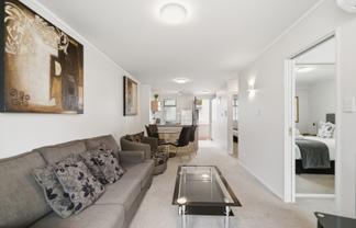 2/5 The Mall, Mount Maunganui