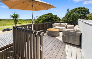 728 Papamoa Beach Road, Papamoa Beach