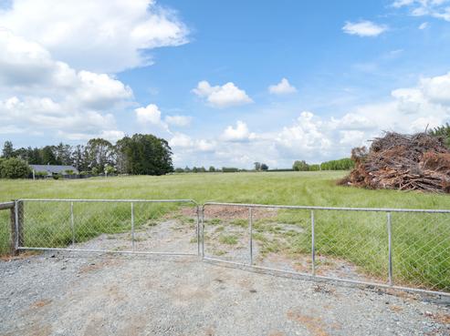 61 Moore Road, Winton