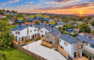 11 Glenfinn Place, Massey