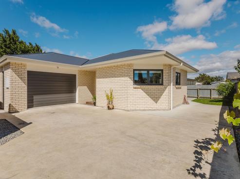 22 Mcphee Street, Dannevirke